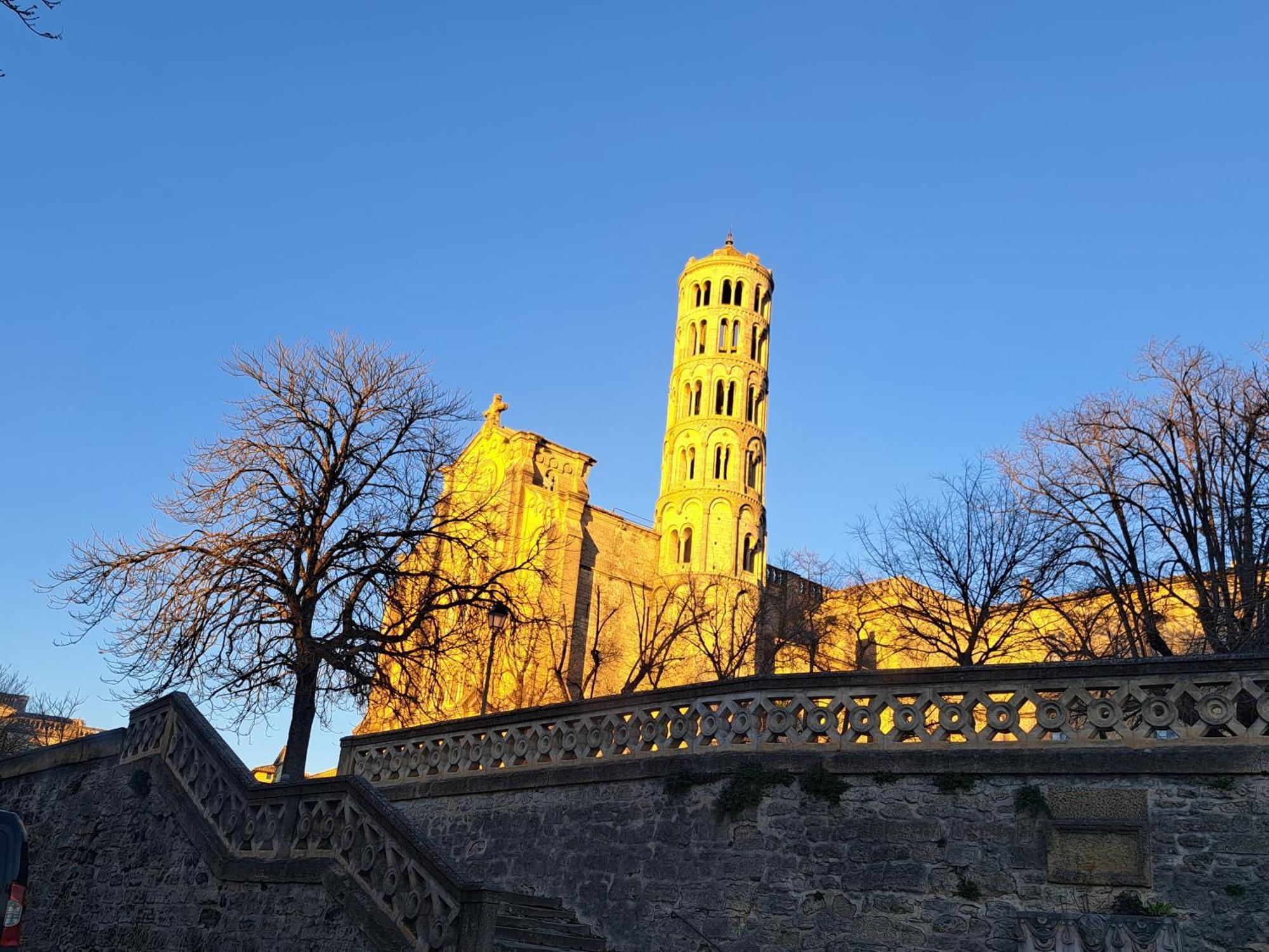 Le Mas Du Lac Uzes Exterior photo